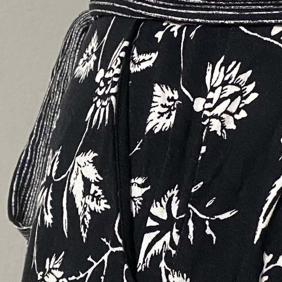 NWT Loft Rainforest cutout button back dress. - 0 - Picture 8 of 10